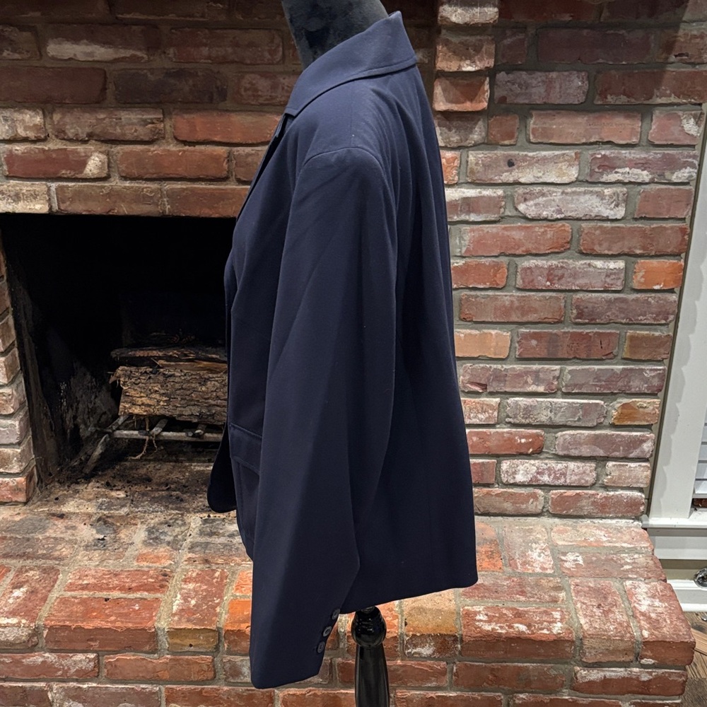 Classic Navy Women's Blazer - Picture 5 of 8